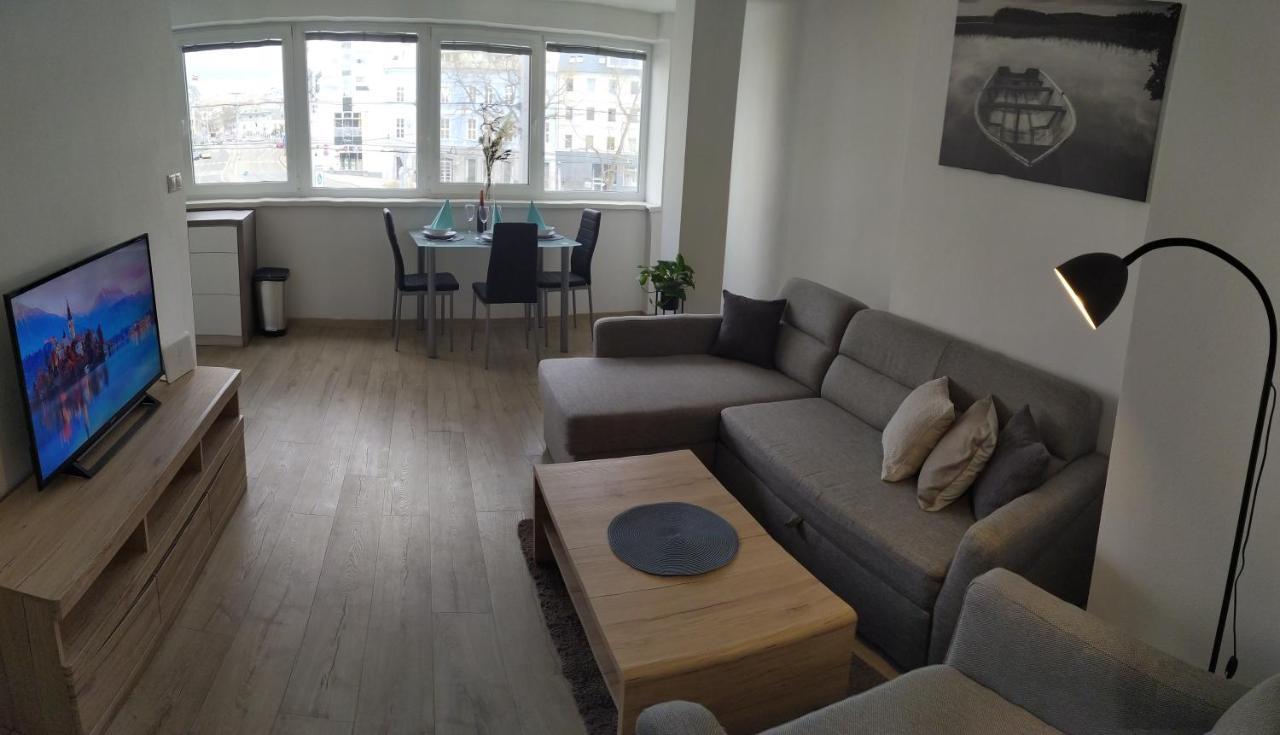 Krásny byt s výhľadmi v historickom centre Bratislava Esterno foto